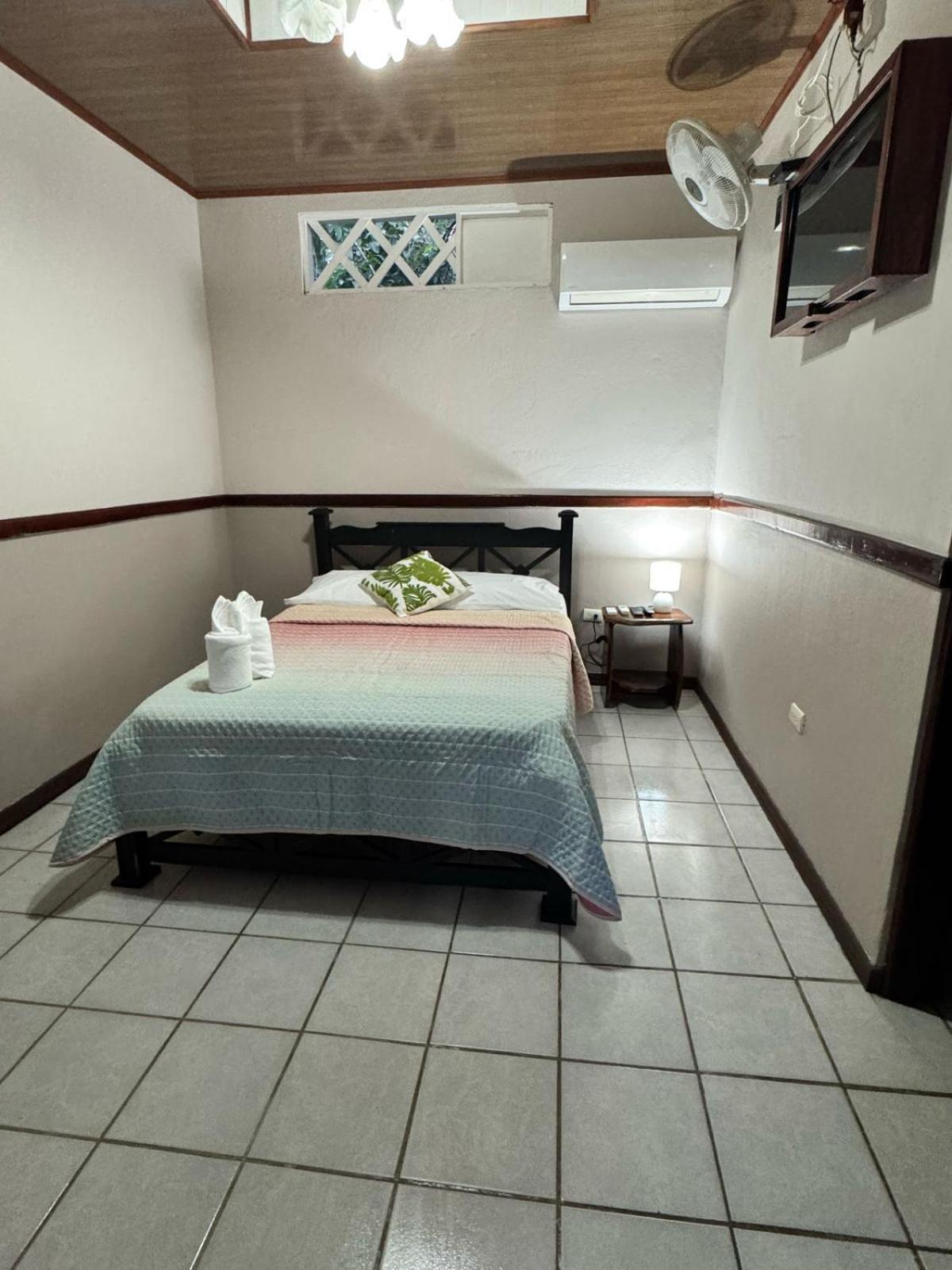 Cabinas Ole Caribe Puerto Viejo de Talamanca Eksteriør billede